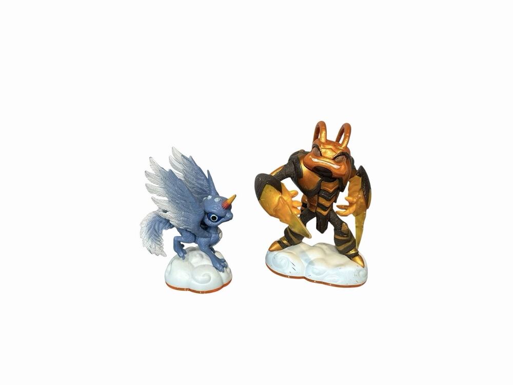 Skylanders Giants Swarm & Whirlwind Game Figures Activision